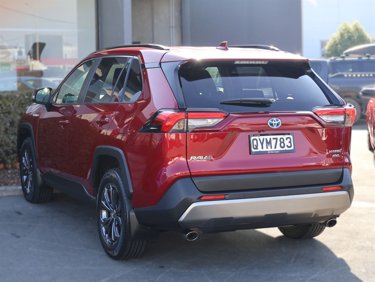 Vehicle image 5