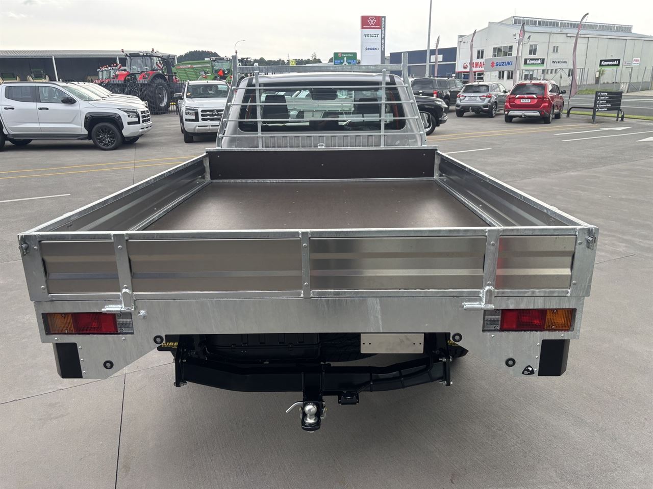 Vehicle image 4