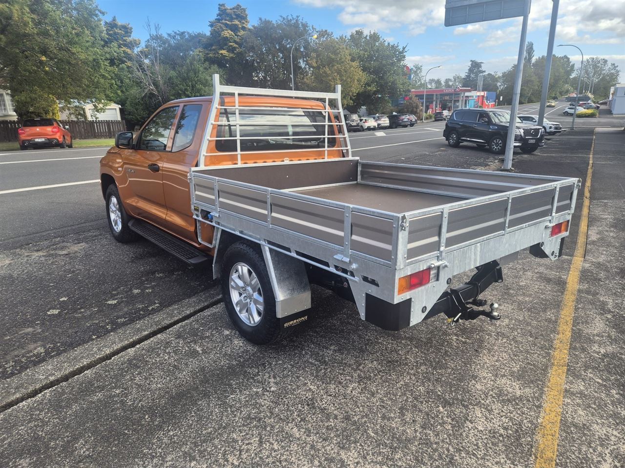 Vehicle image 4
