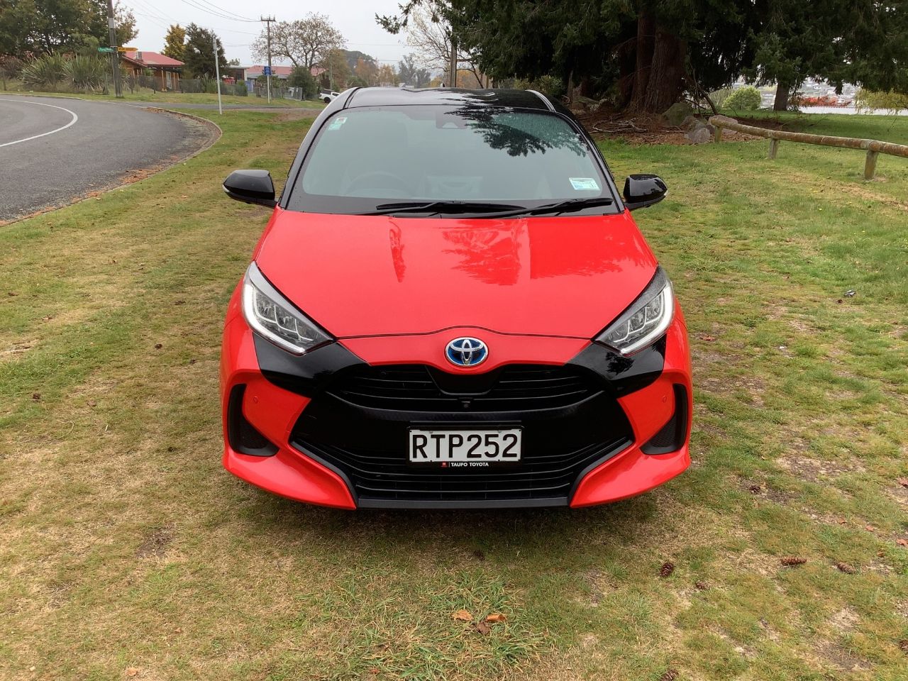 Vehicle image 3