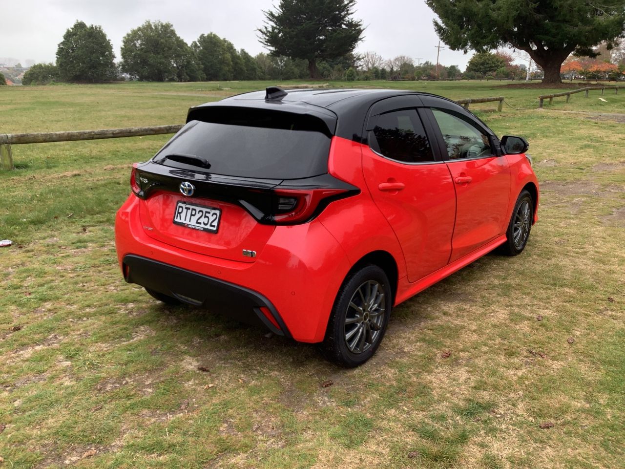 Vehicle image 5