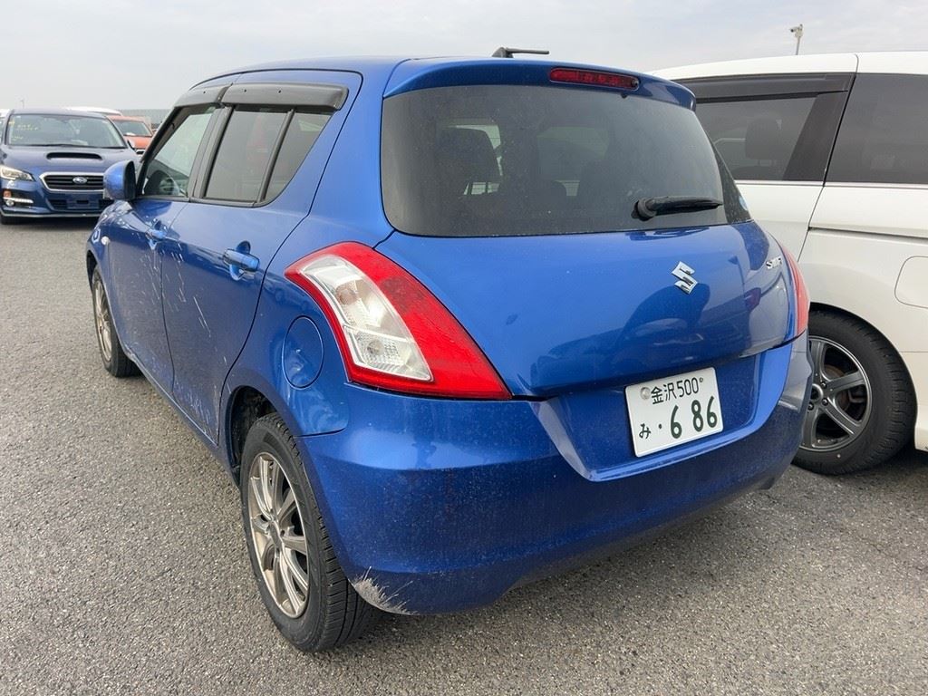 Vehicle image 2