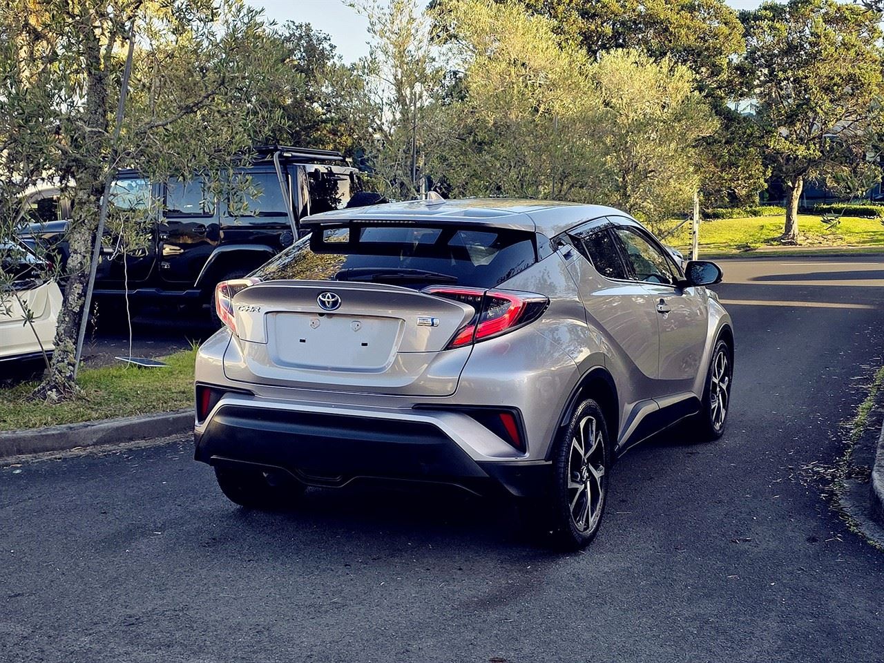 Vehicle image 4