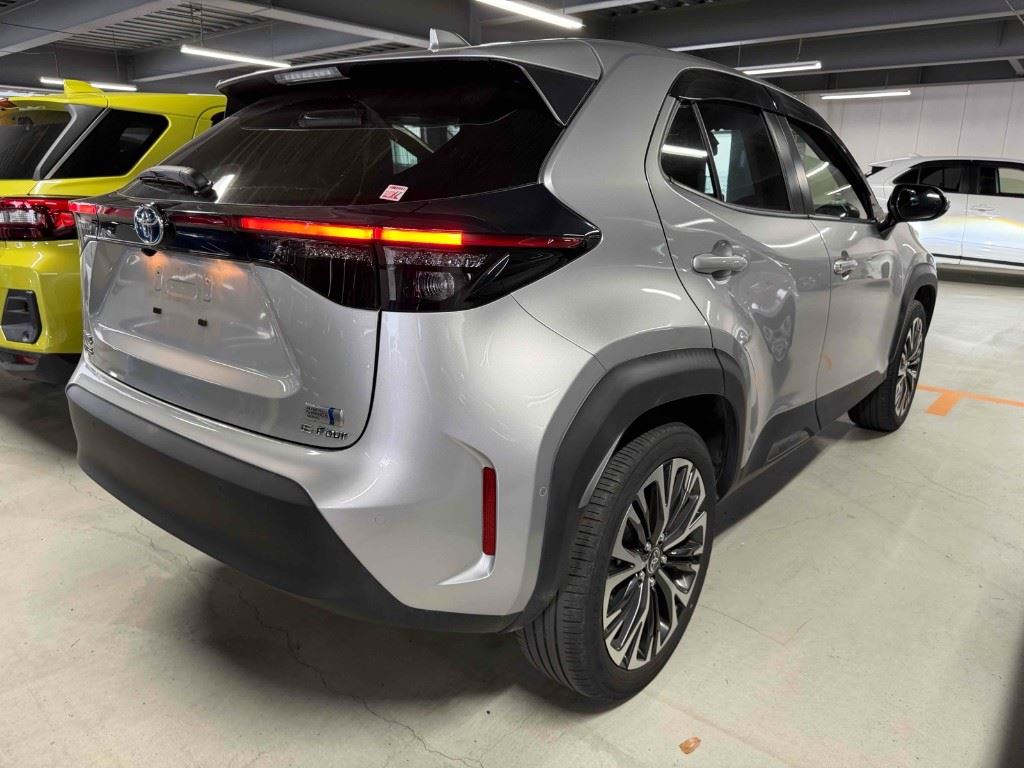 Vehicle image 2