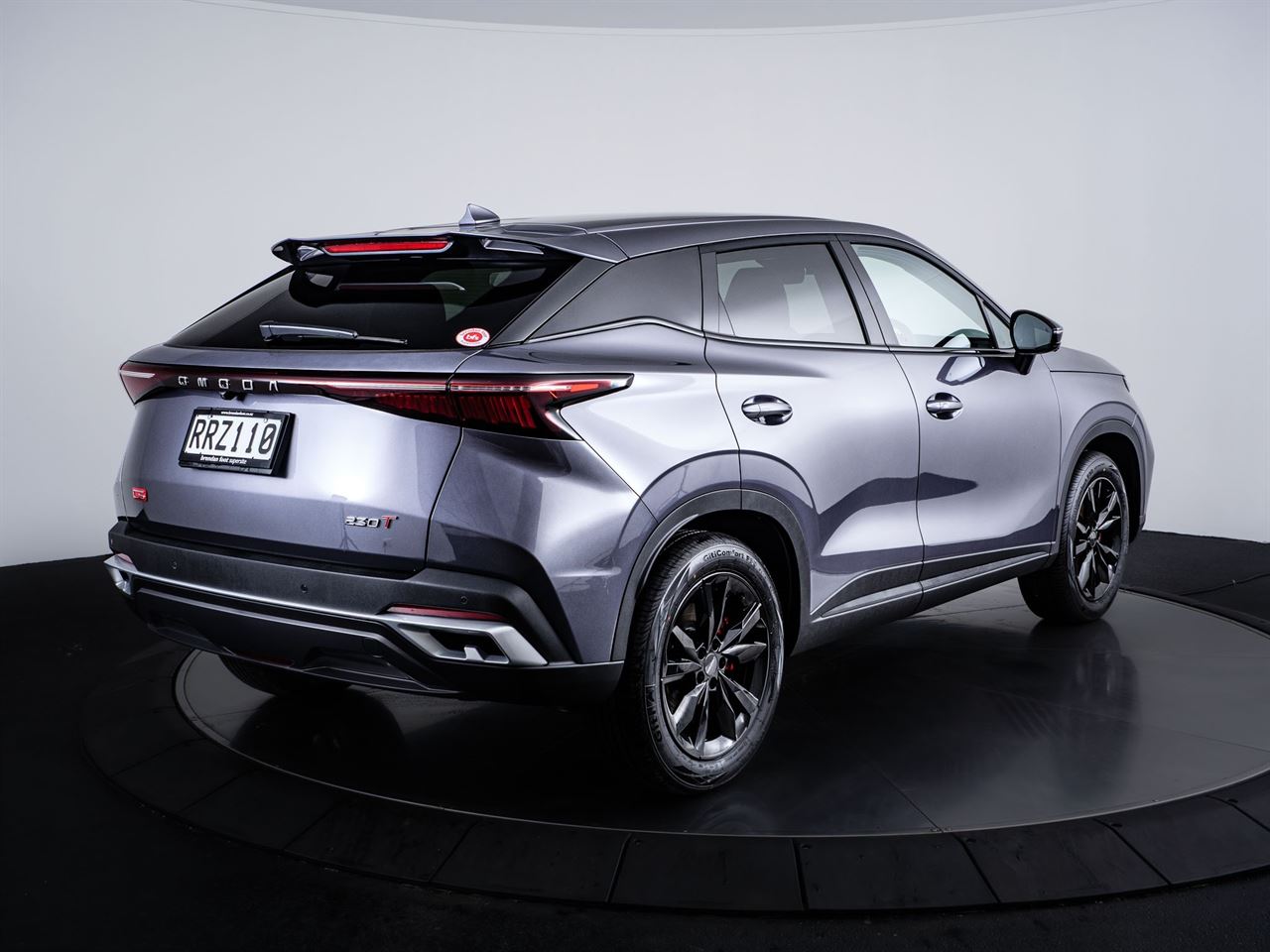Vehicle image 3