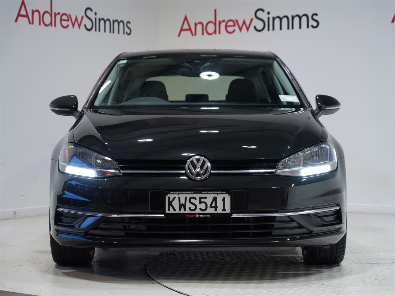 Vehicle image 4