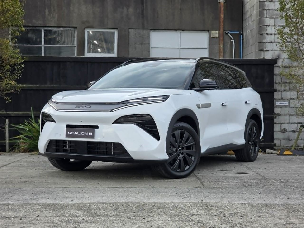 Vehicle image 2