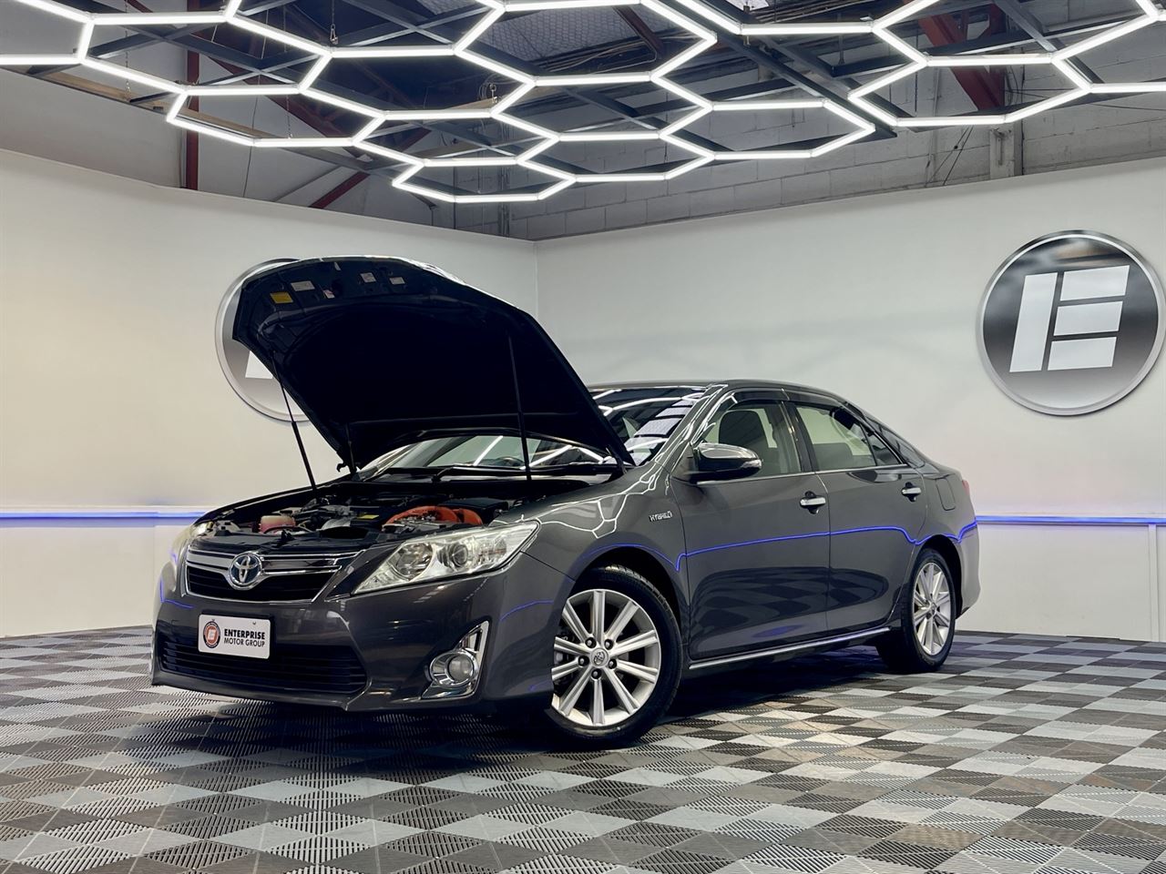 Vehicle image 3