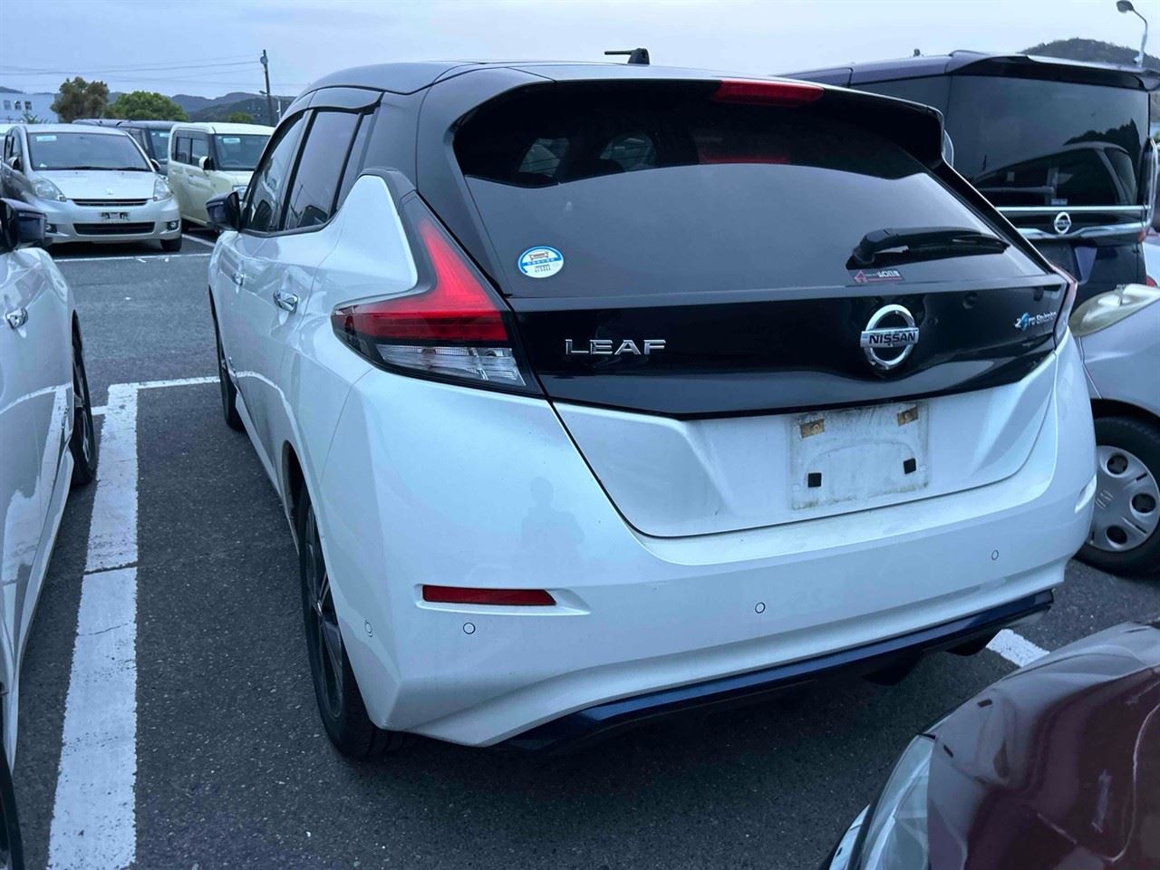 Vehicle image 3