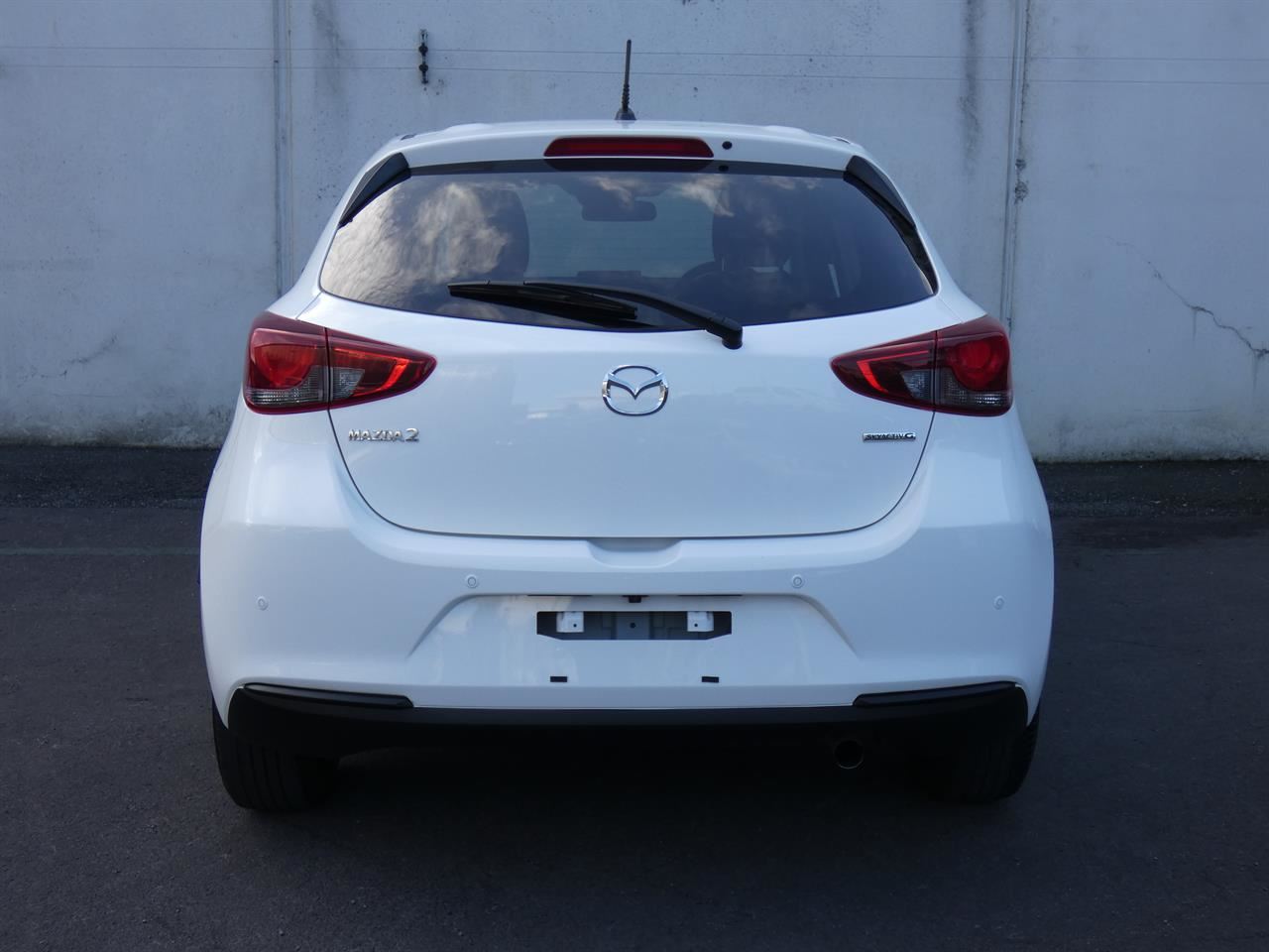 Vehicle image 4