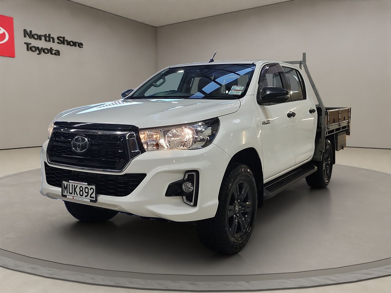 Vehicle image 3