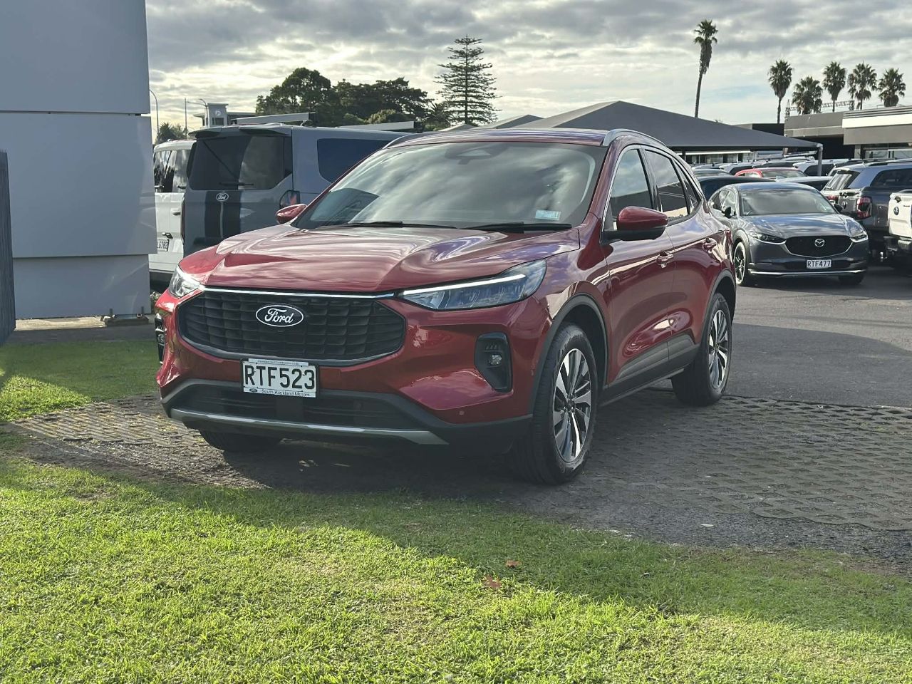 Vehicle image 3