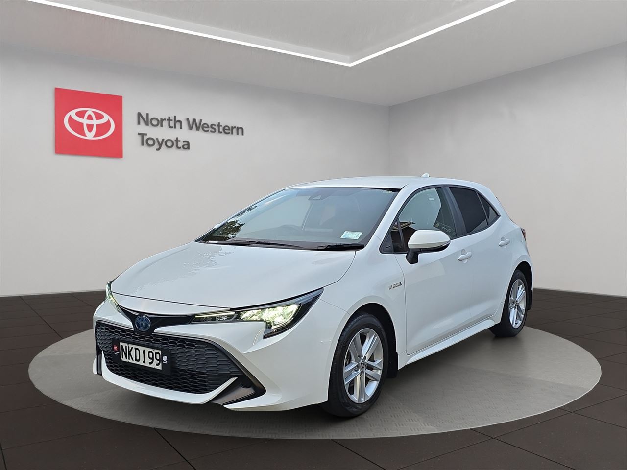 Vehicle image 3