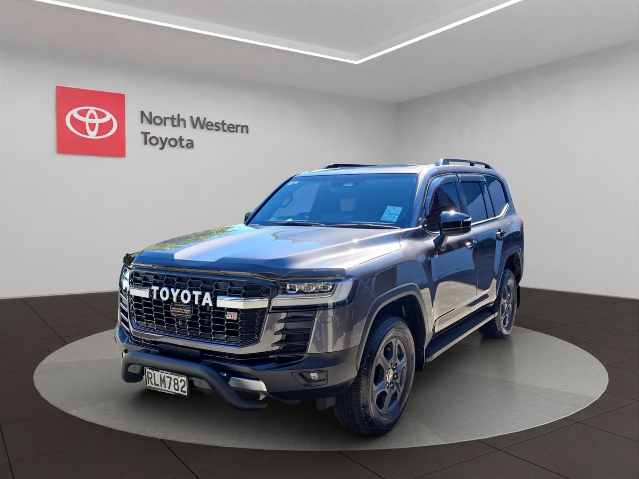 Vehicle image 3