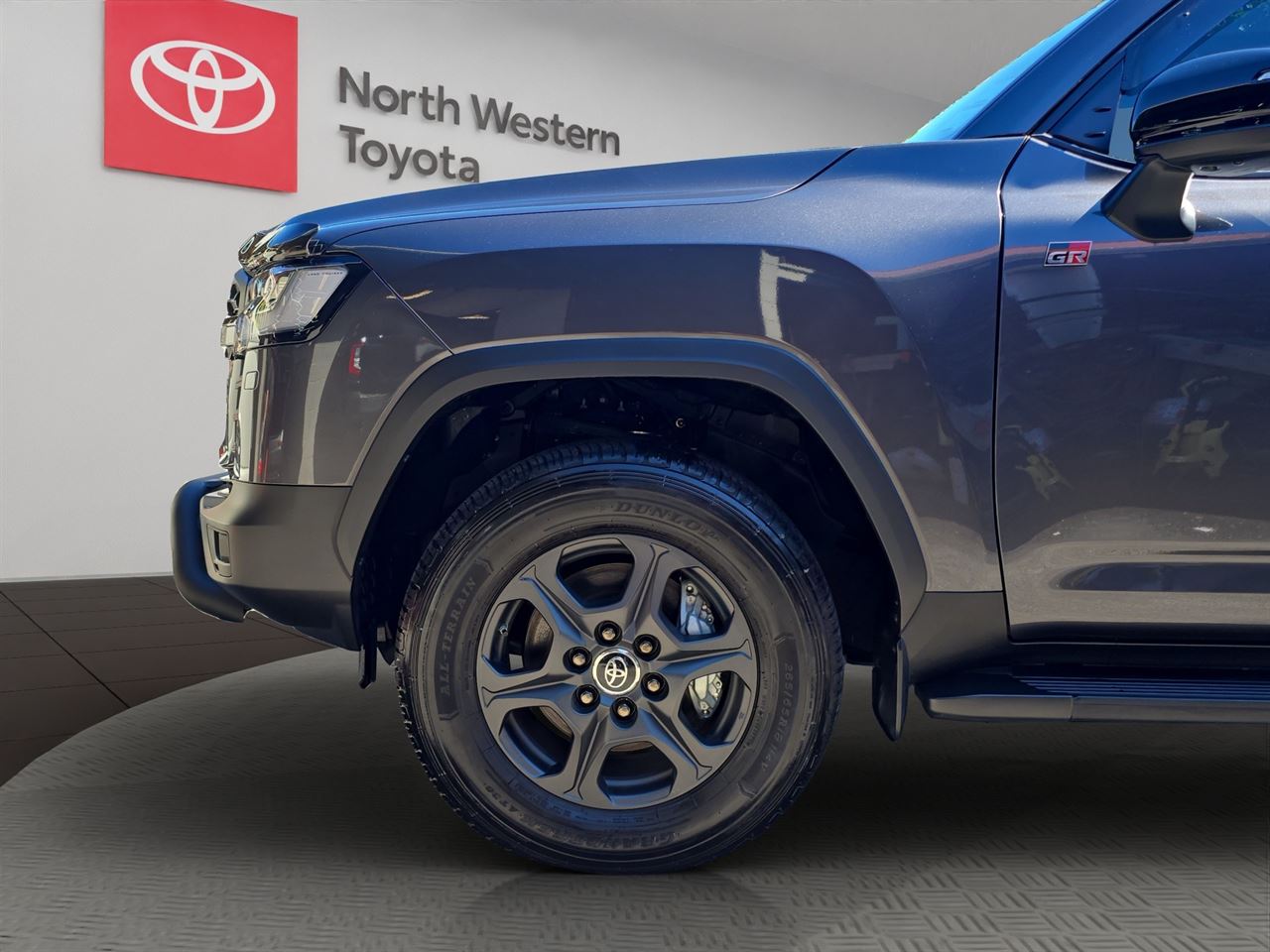 Vehicle image 5
