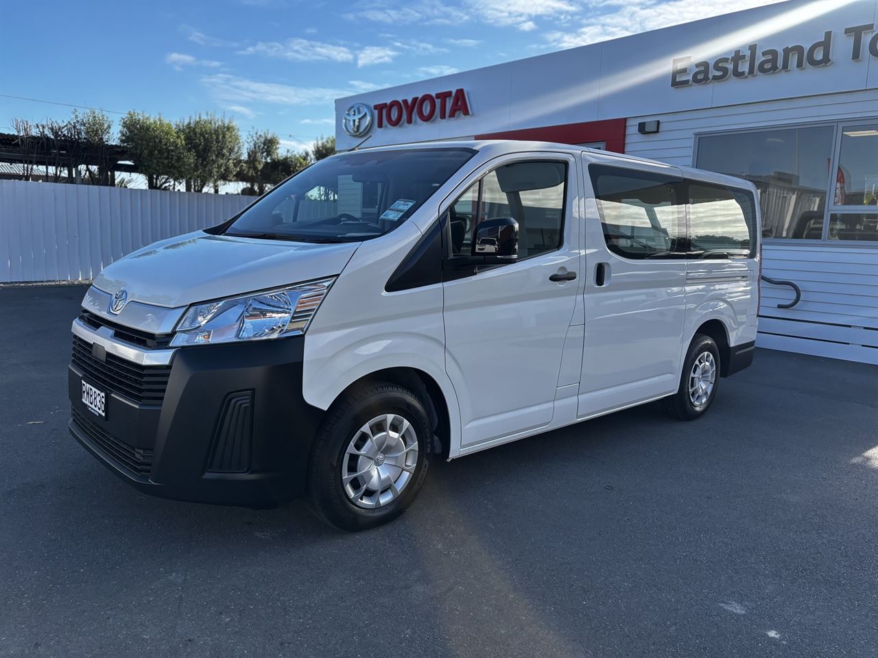 Vehicle image 3