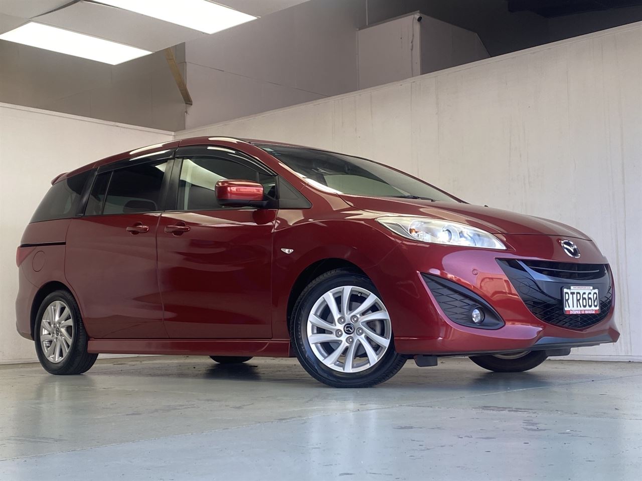 Vehicle image 4