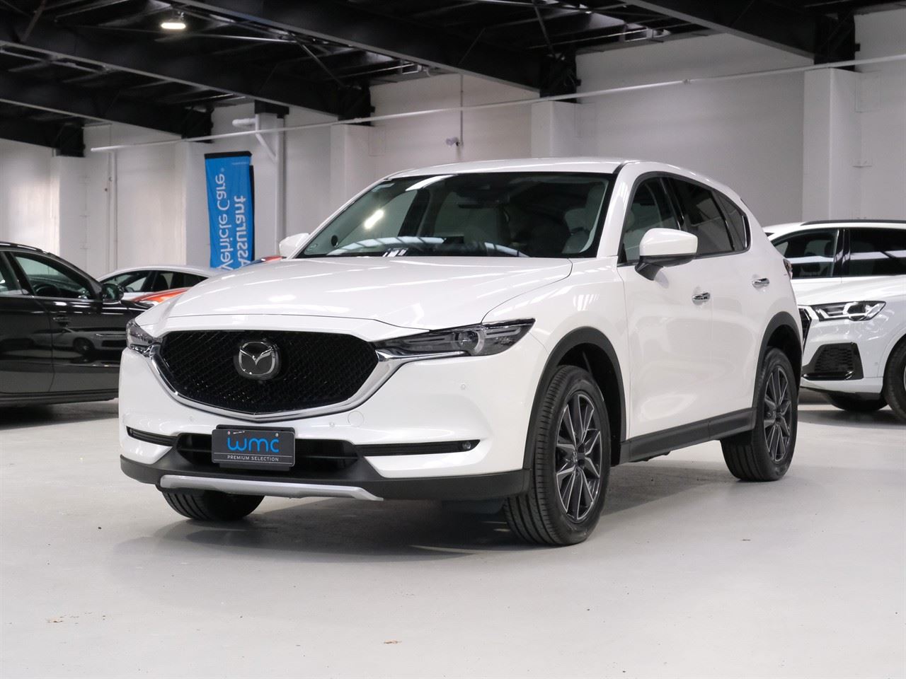 Vehicle image 4