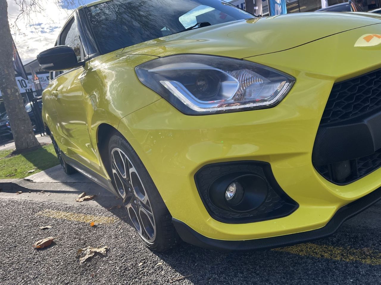 Vehicle image 3