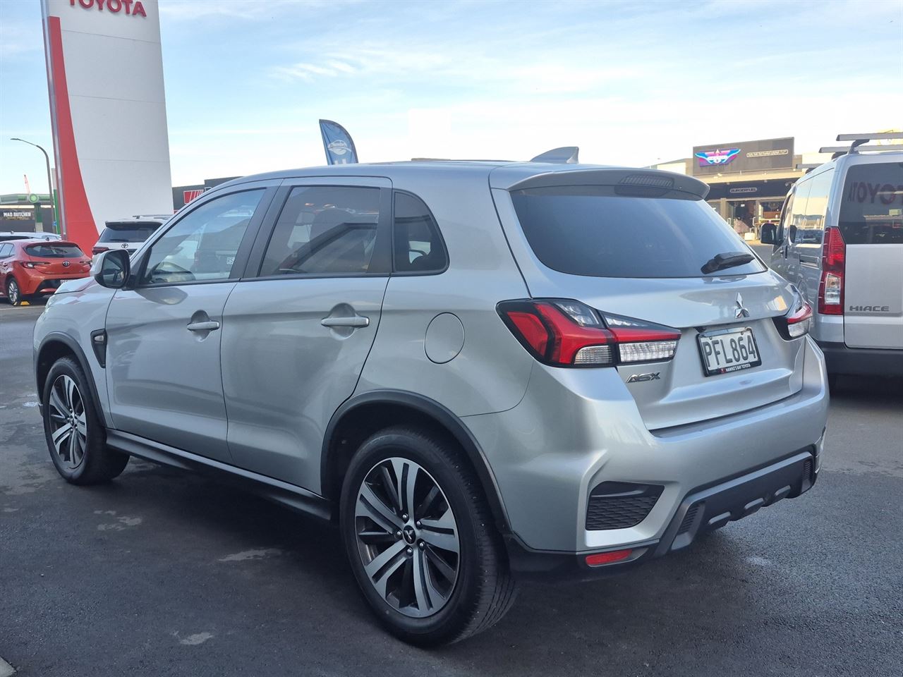 Vehicle image 5