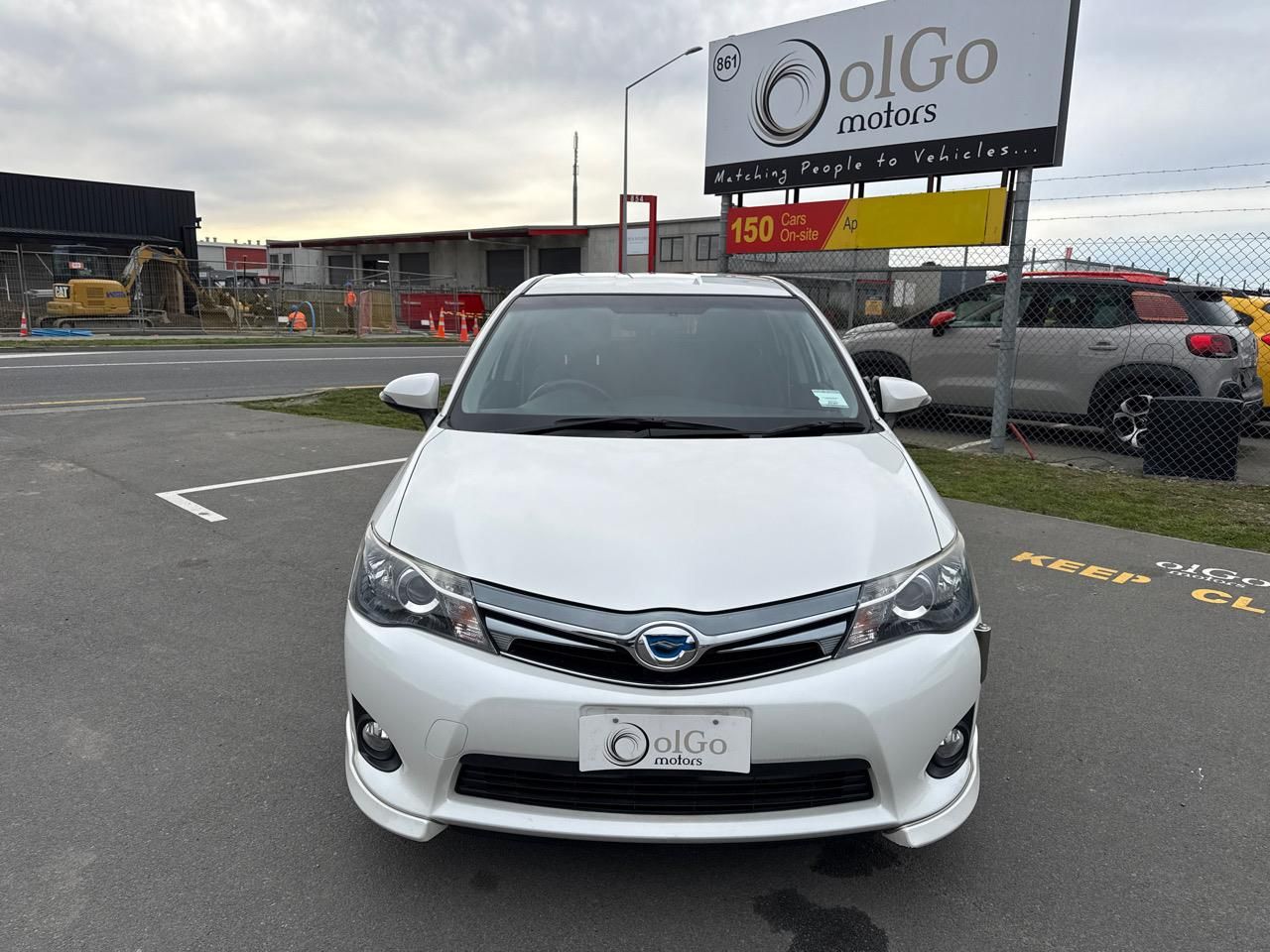 Vehicle image 3