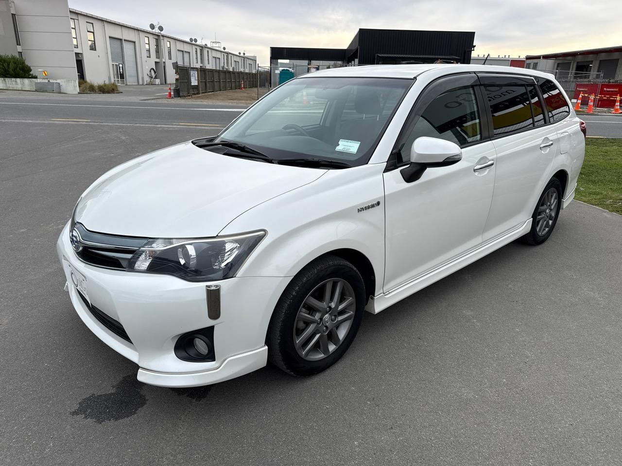 Vehicle image 4
