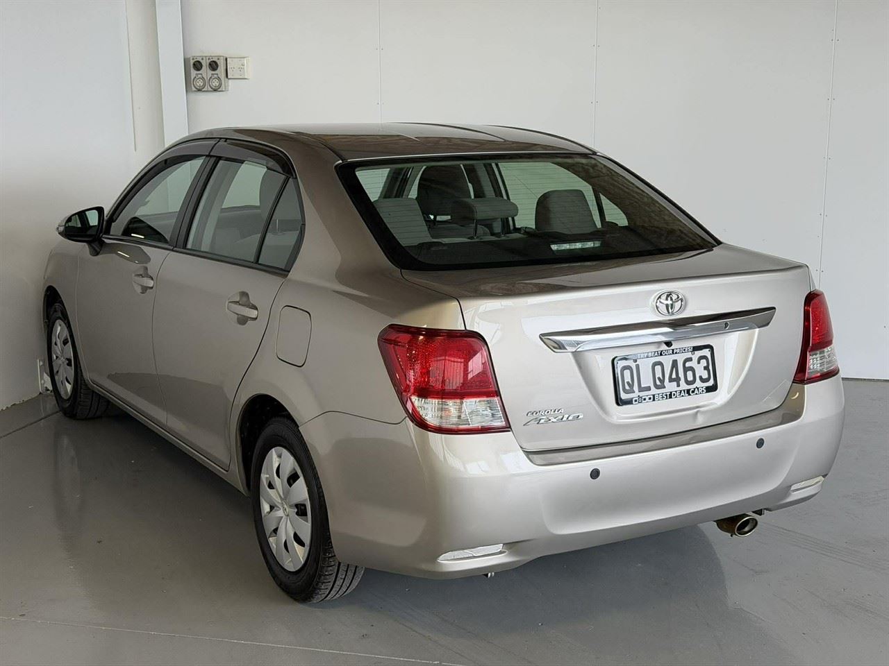 Vehicle image 4