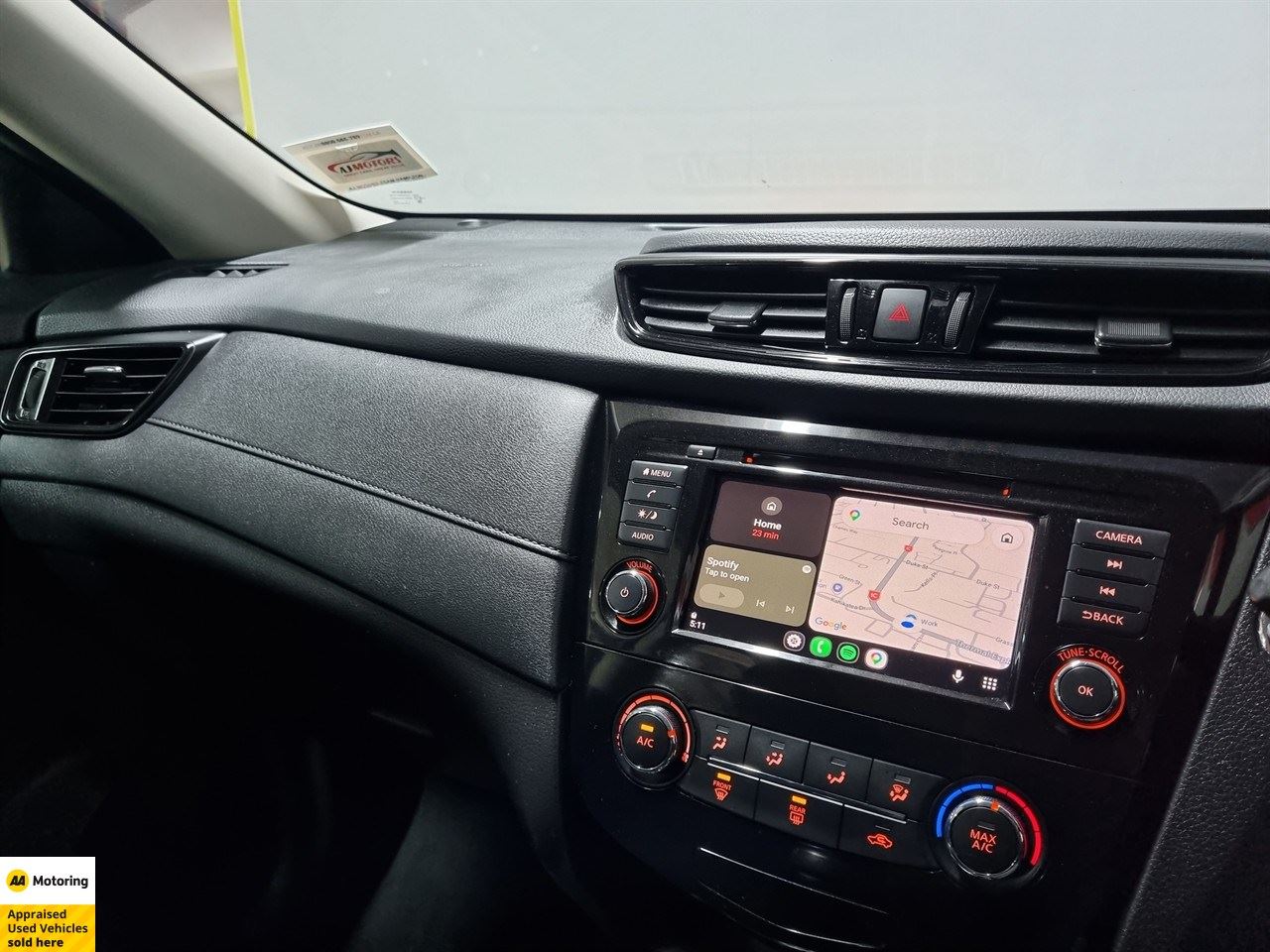 Vehicle image 3