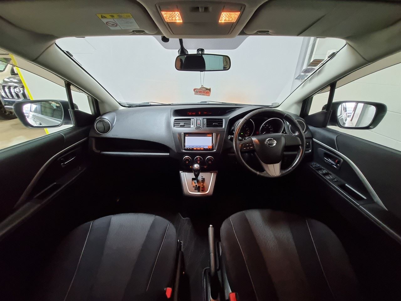 Vehicle image 3