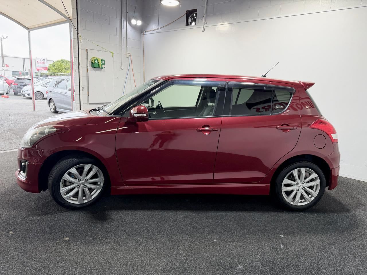 Vehicle image 5