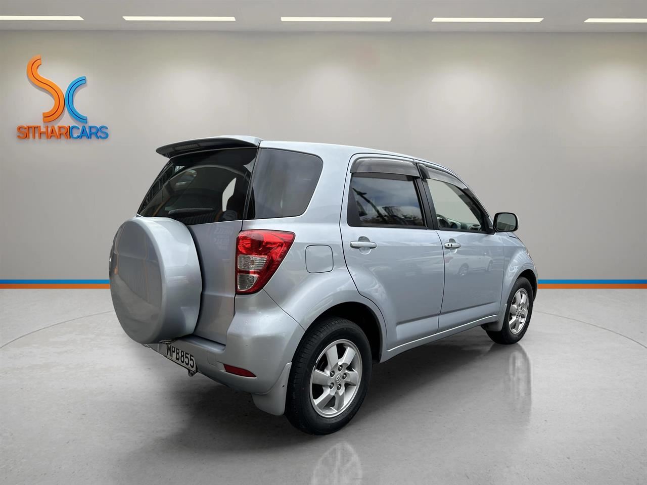 Vehicle image 3