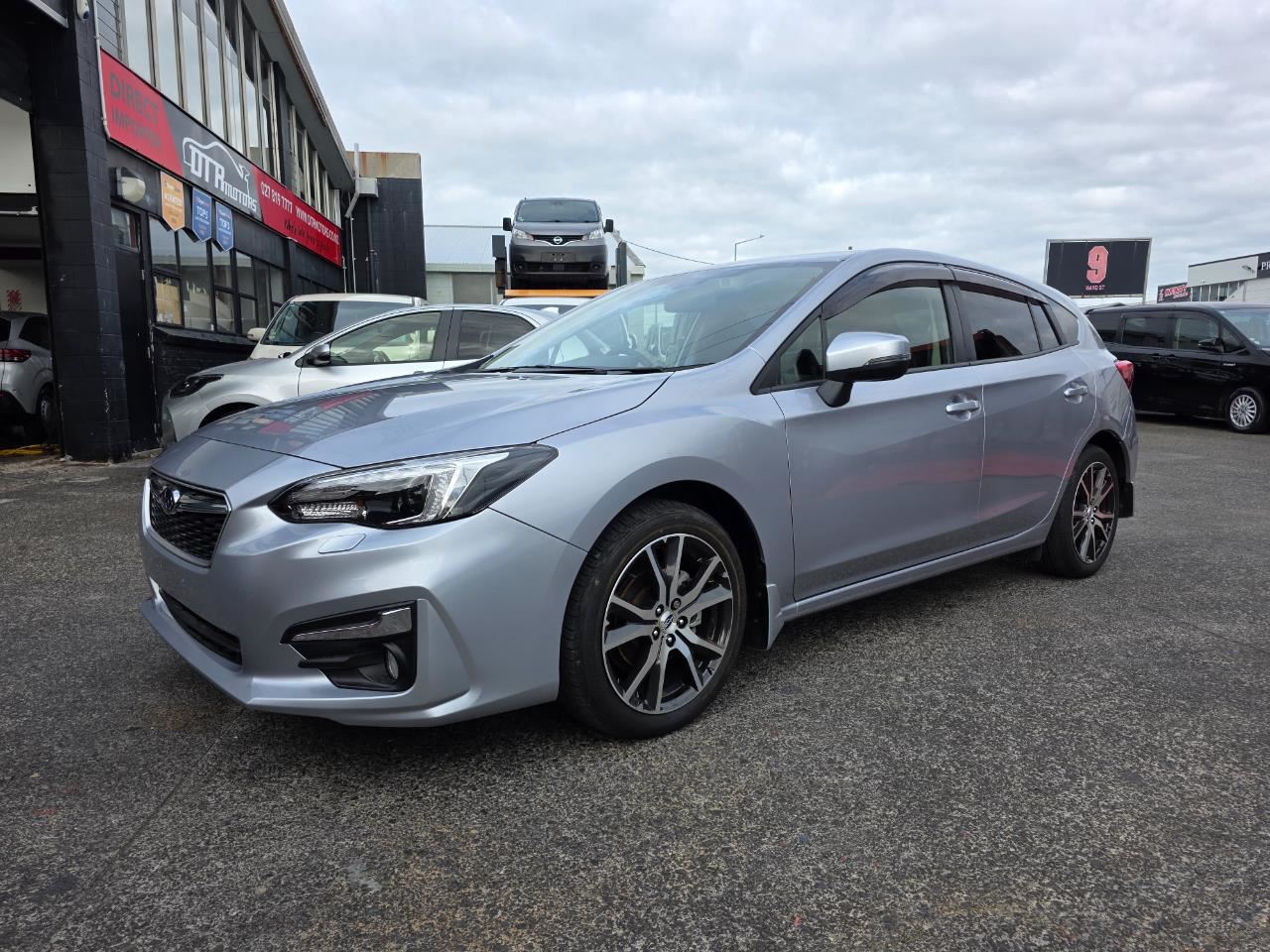 Vehicle image 4