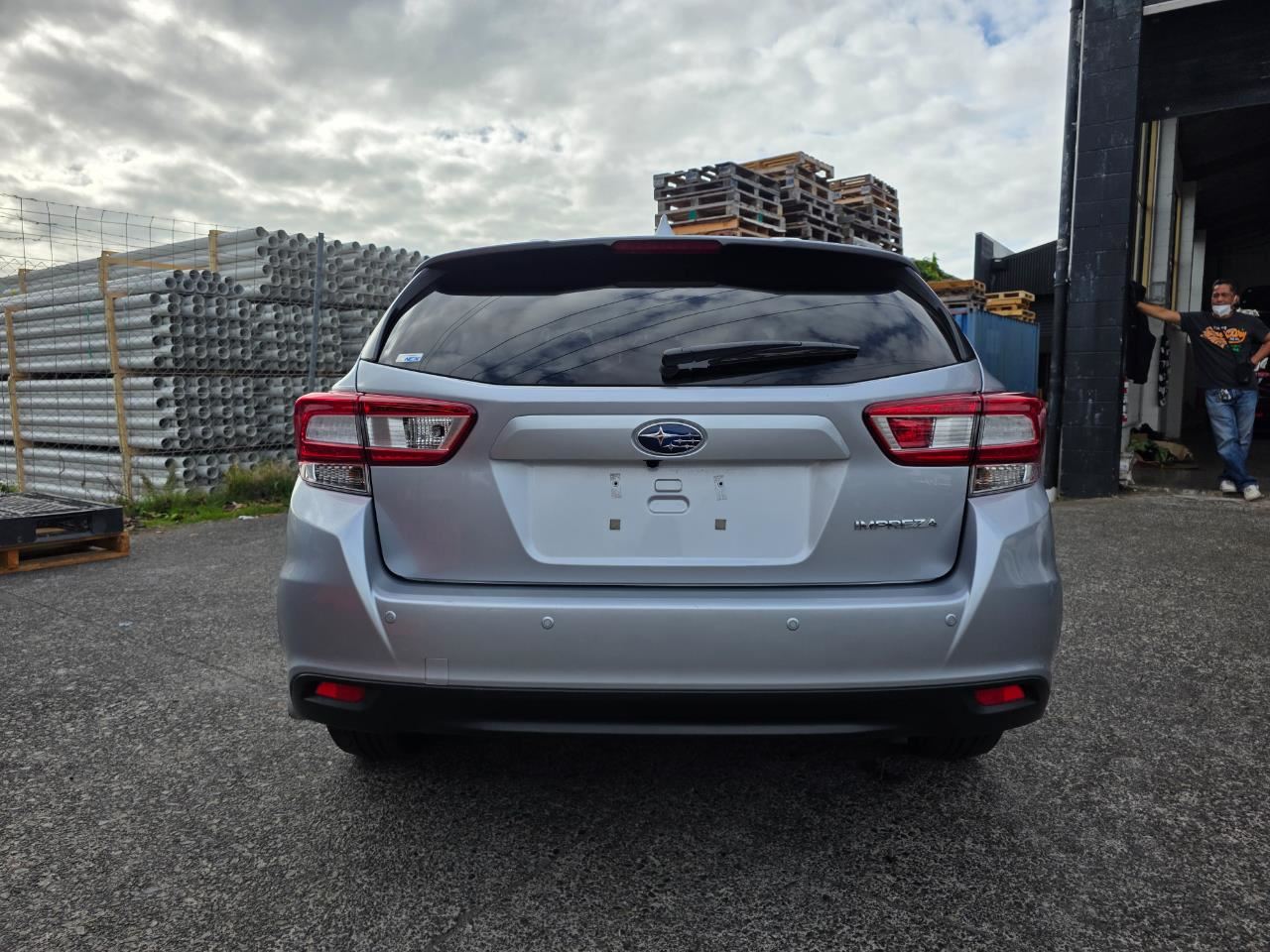 Vehicle image 5