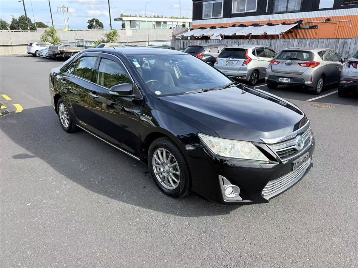 Vehicle image 3