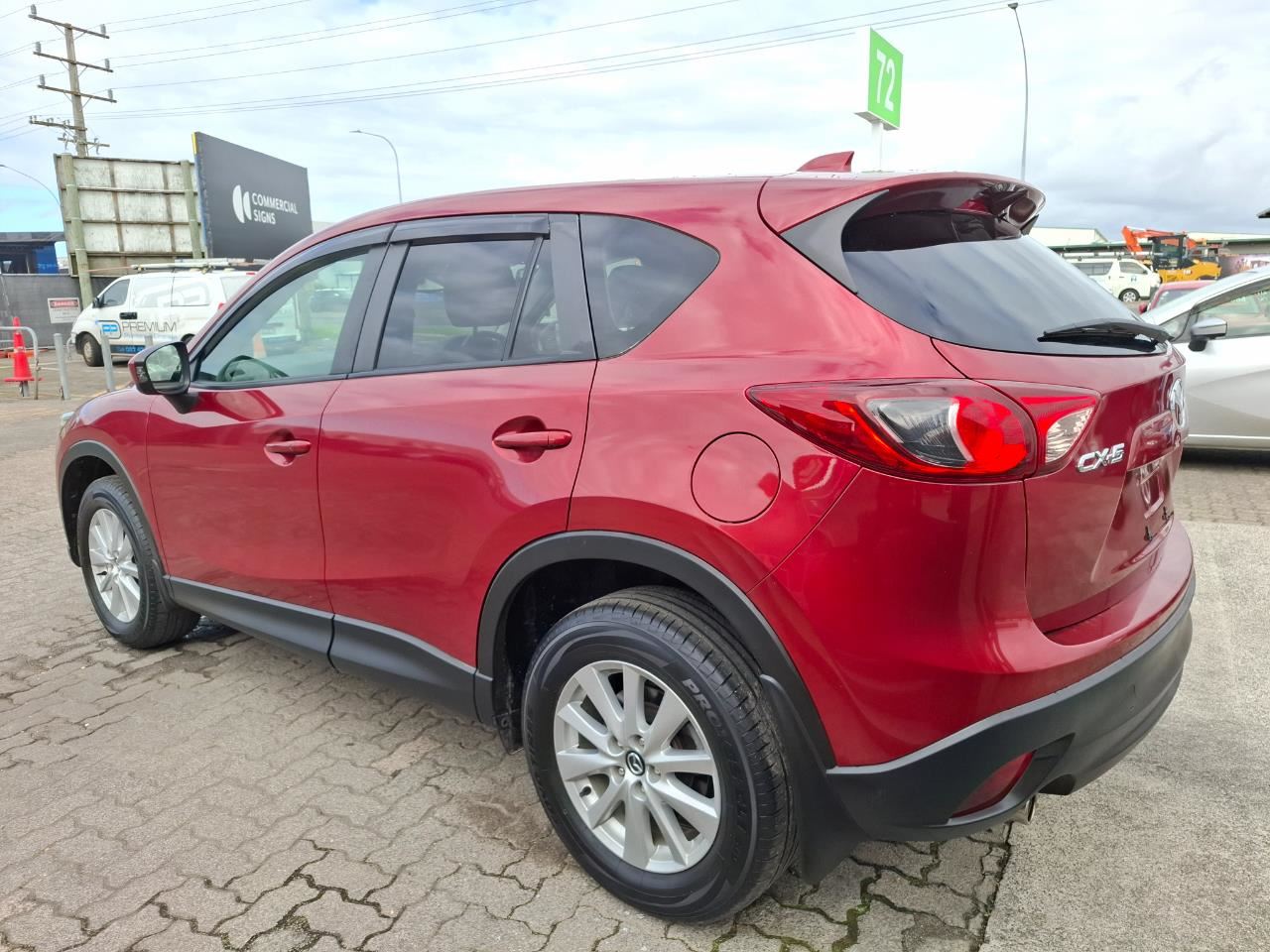 Vehicle image 5