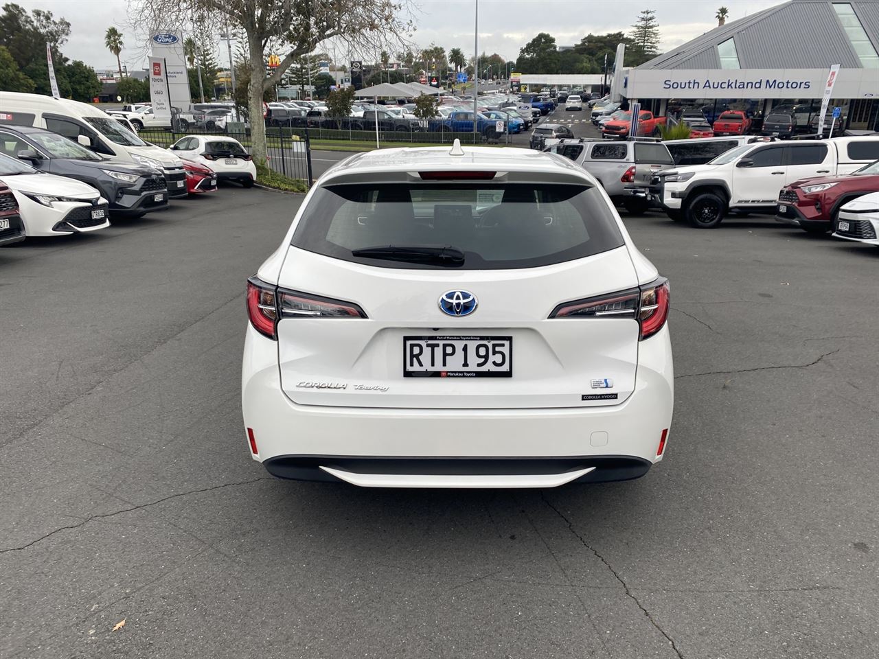 Vehicle image 3