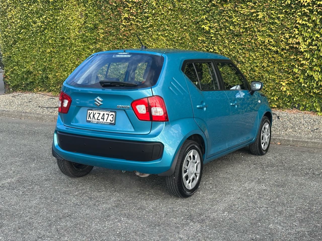 Vehicle image 3