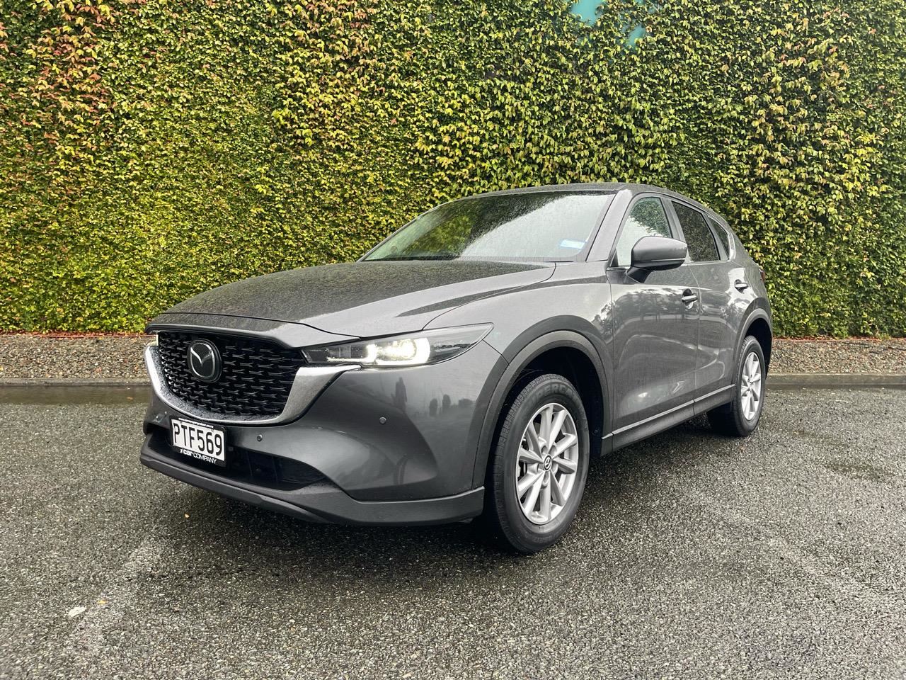 Vehicle image 5