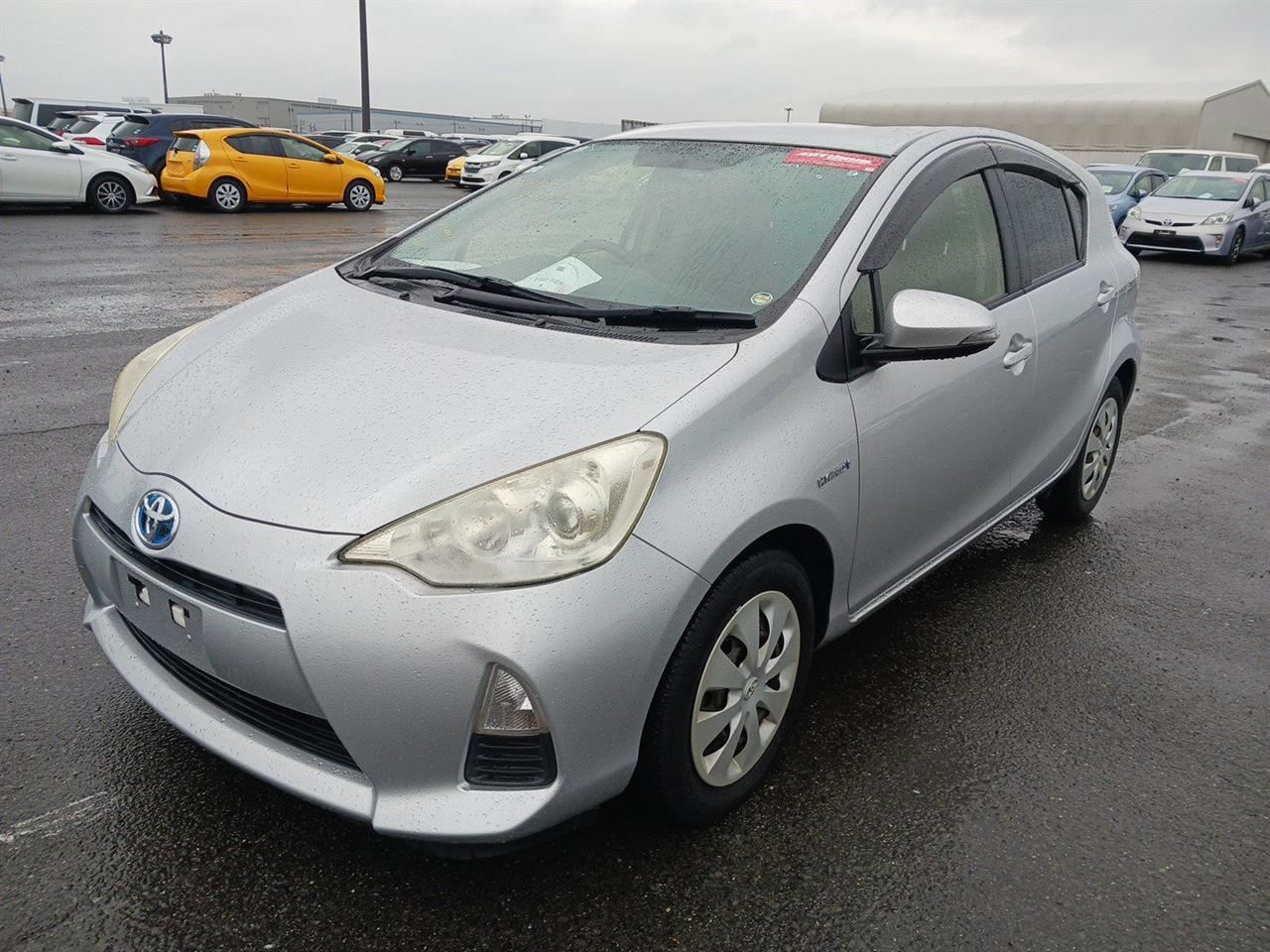 Vehicle image 3