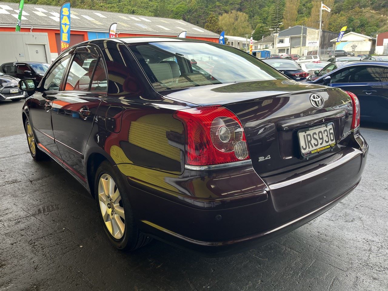 Vehicle image 4