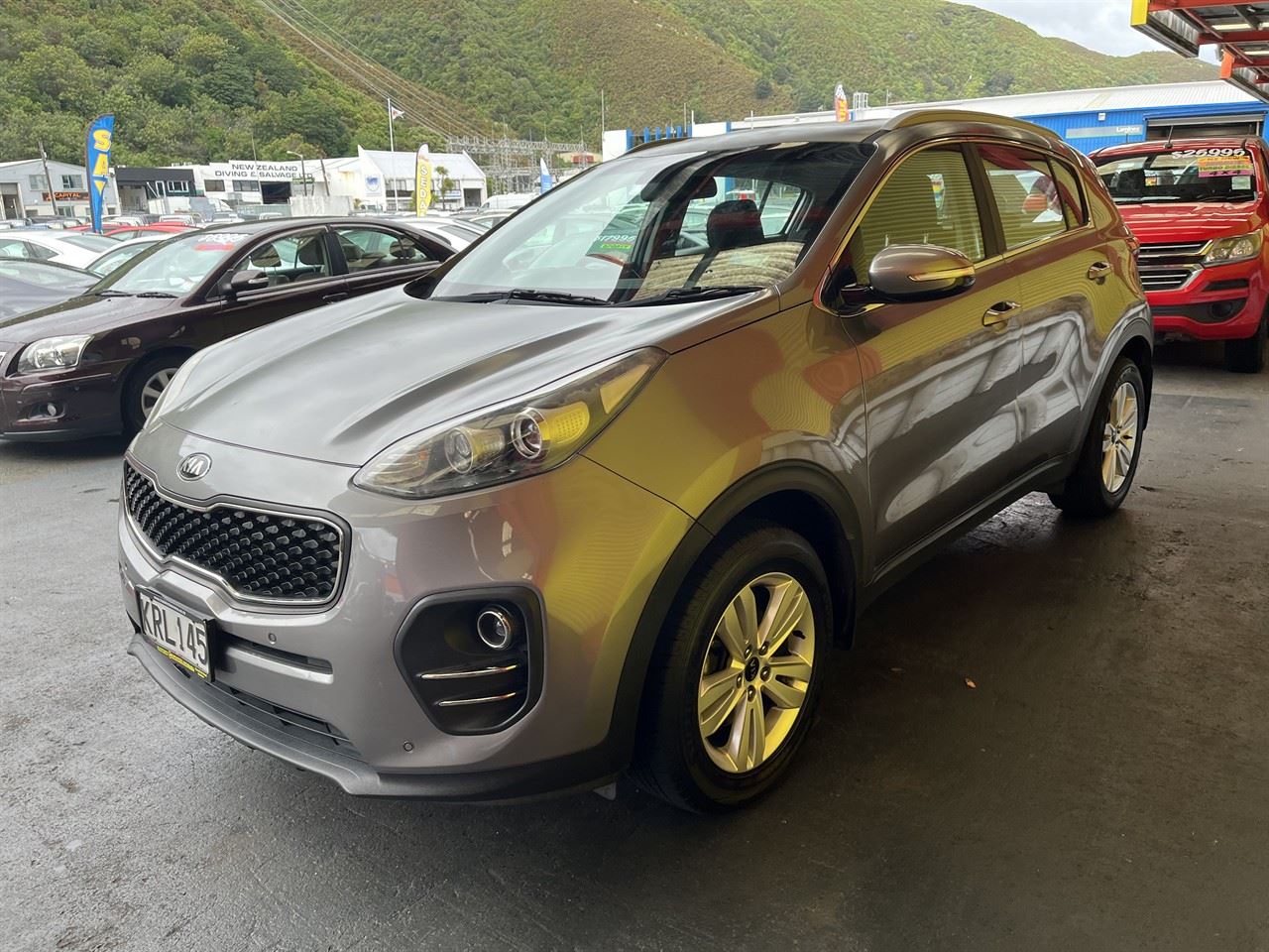 Vehicle image 3