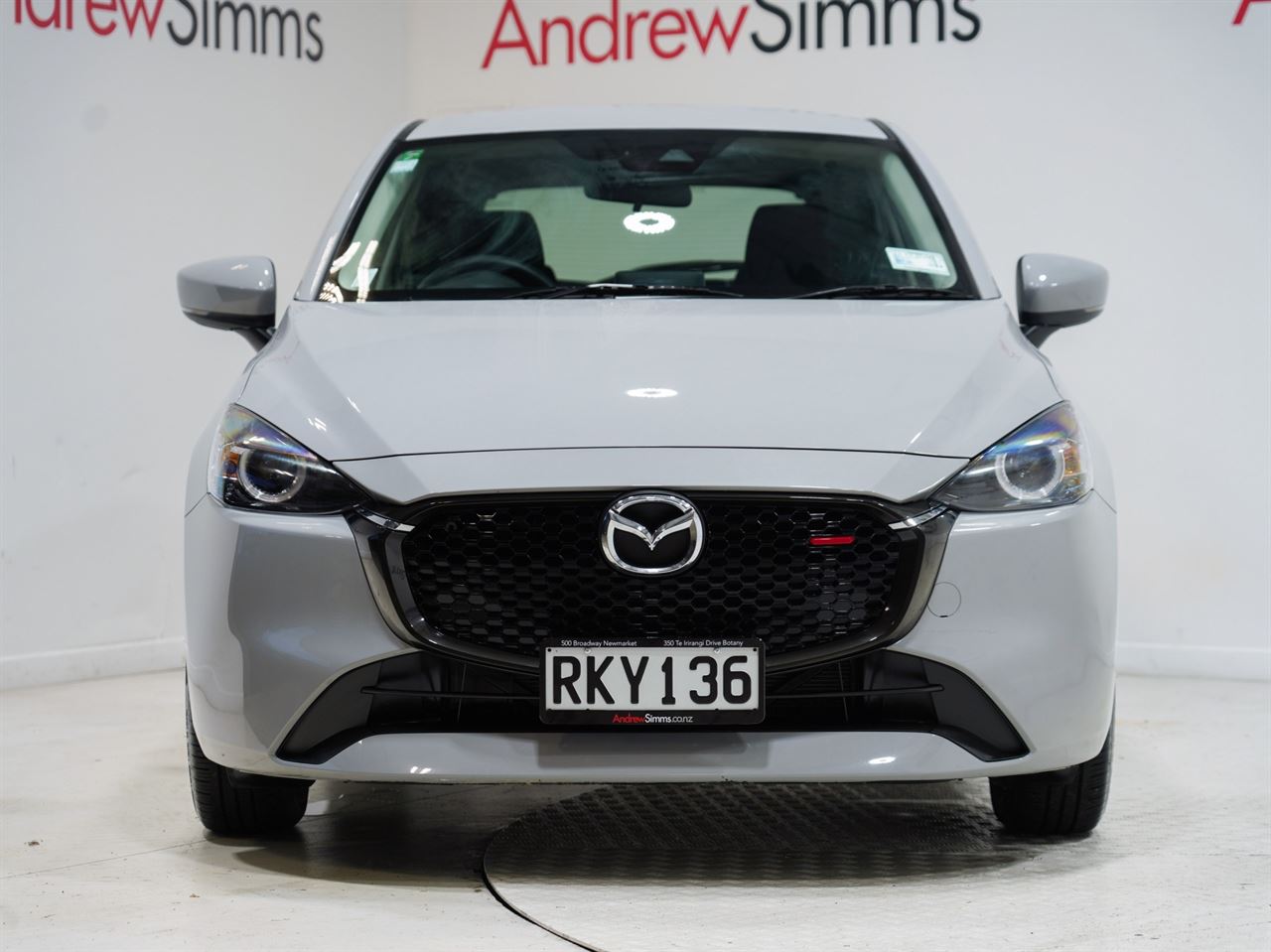 Vehicle image 4