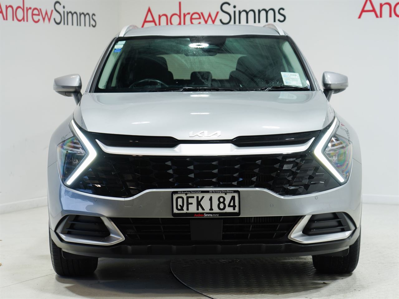 Vehicle image 4