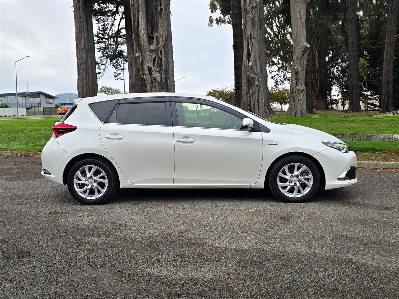 Vehicle image 2