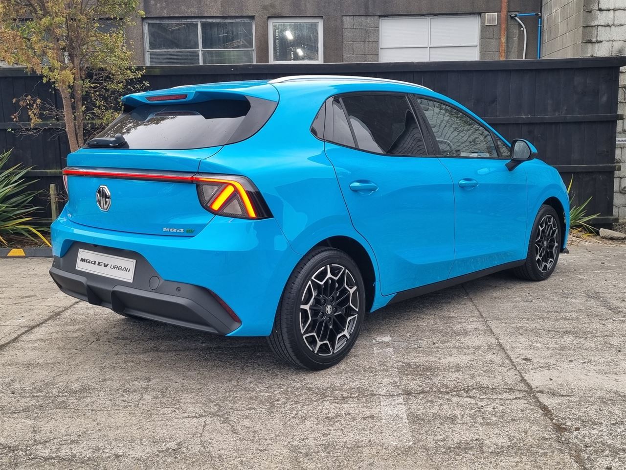 Vehicle image 3