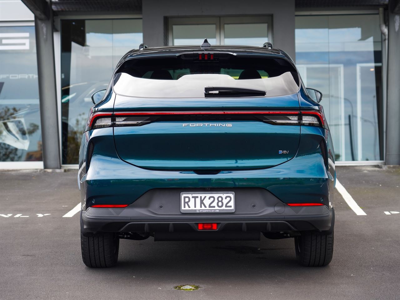Vehicle image 4