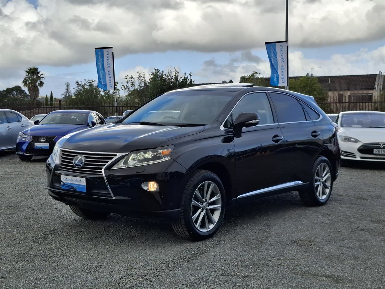 Vehicle image 3