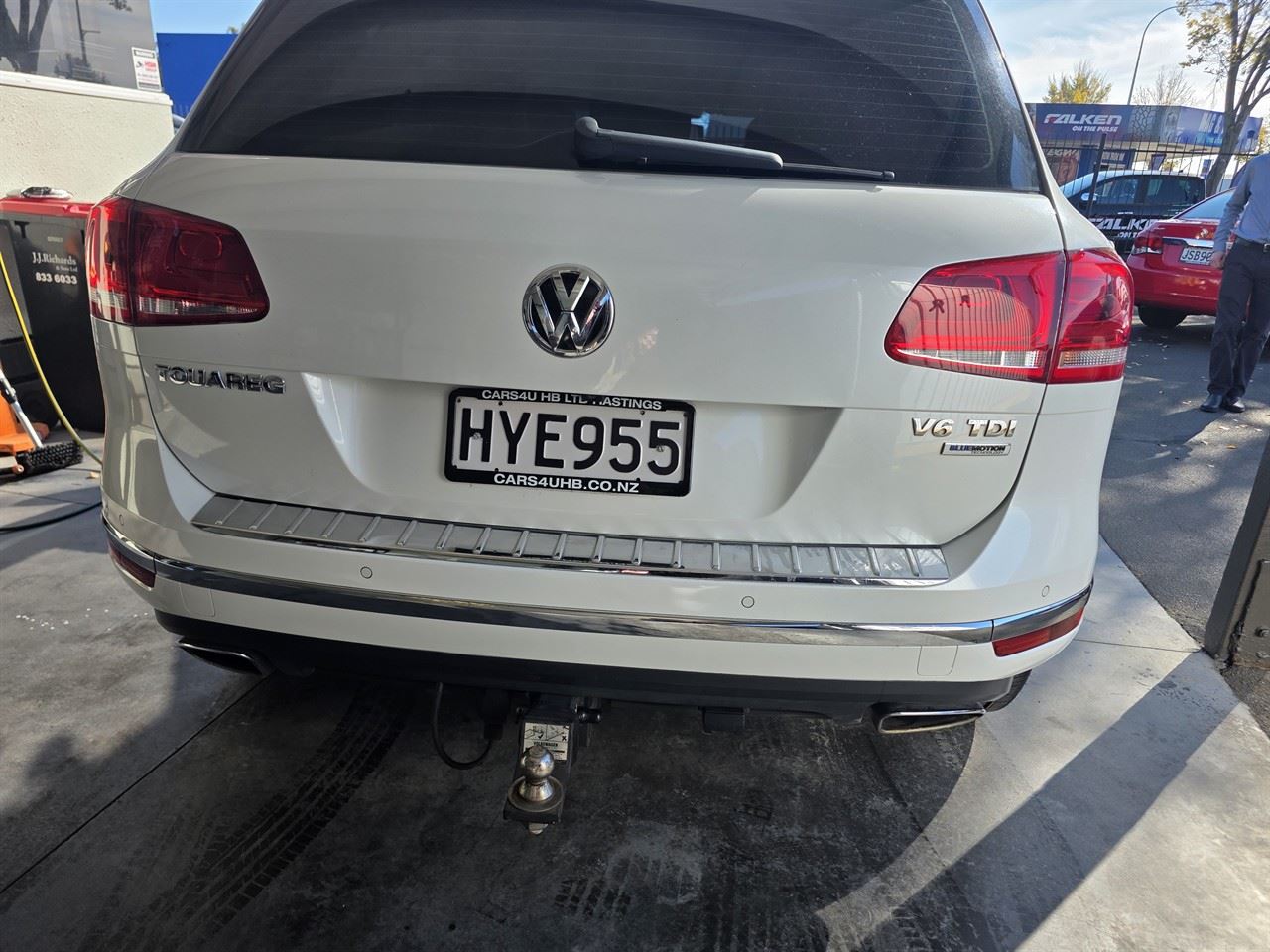 Vehicle image 5