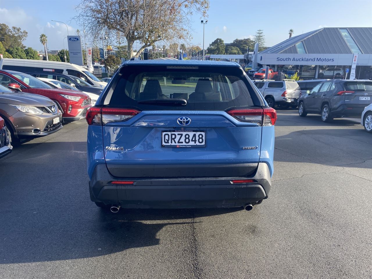 Vehicle image 3