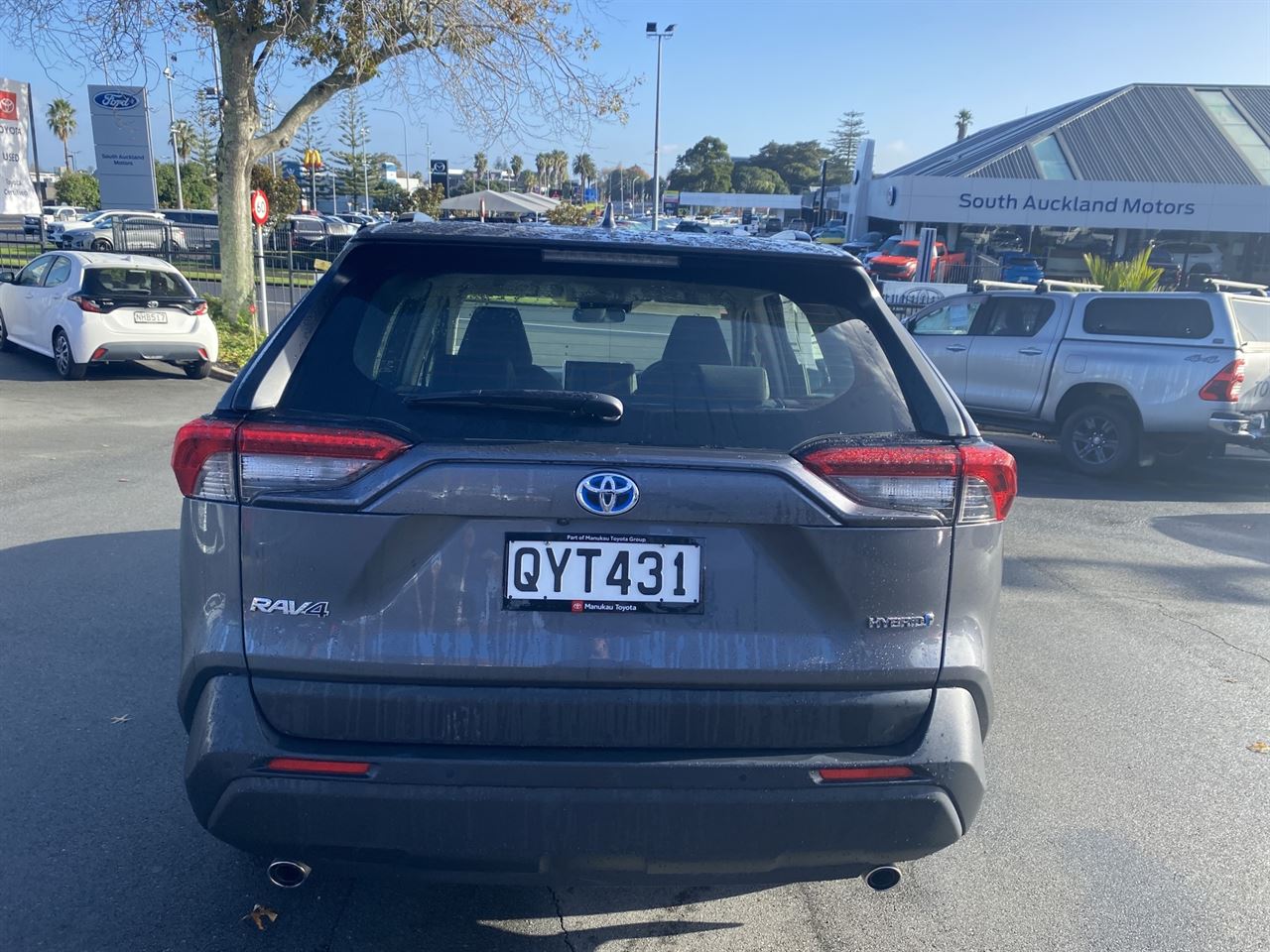 Vehicle image 3